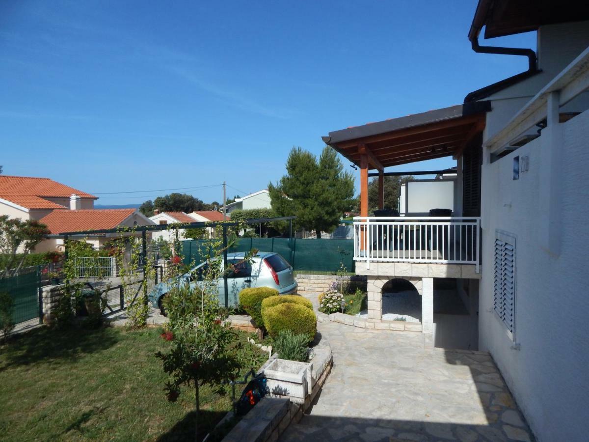 Apartman Duje Петрчане Экстерьер фото