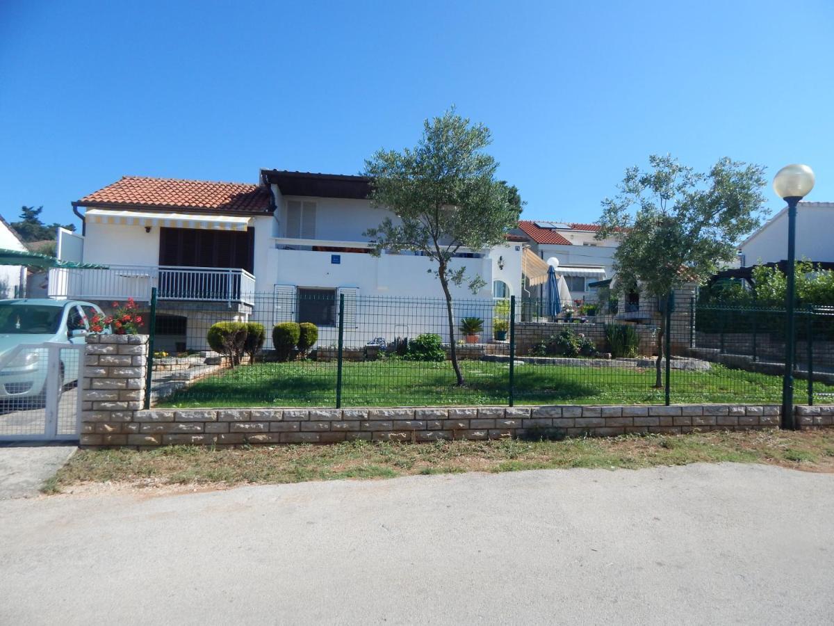 Apartman Duje Петрчане Экстерьер фото