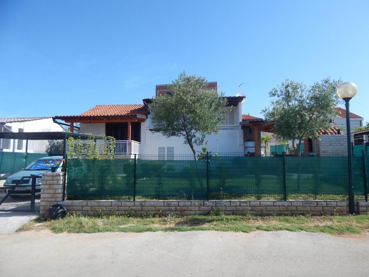 Apartman Duje Петрчане Экстерьер фото